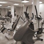 Bild på vårt gym här på Roslagskliniken, maskinerna drivs av tryckluft.