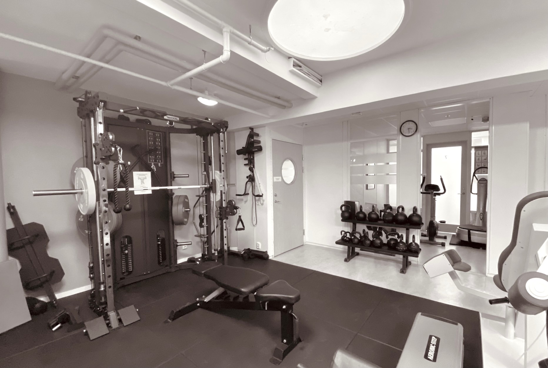 Träningsutrustning och gym på Roslagskliniken i Täby